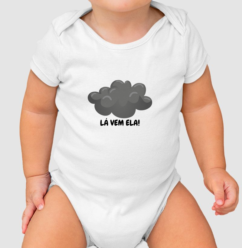 Camiseta “Lá vem ela”