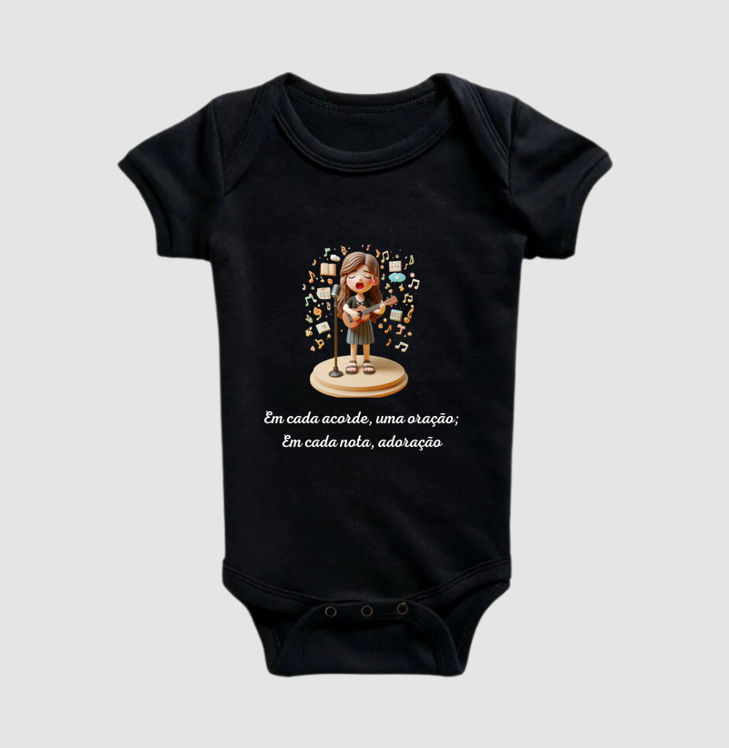 Menina tocando Ukulele