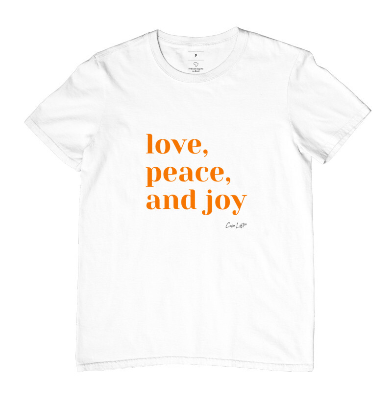 Camiseta Love, Peace and Joy cl320