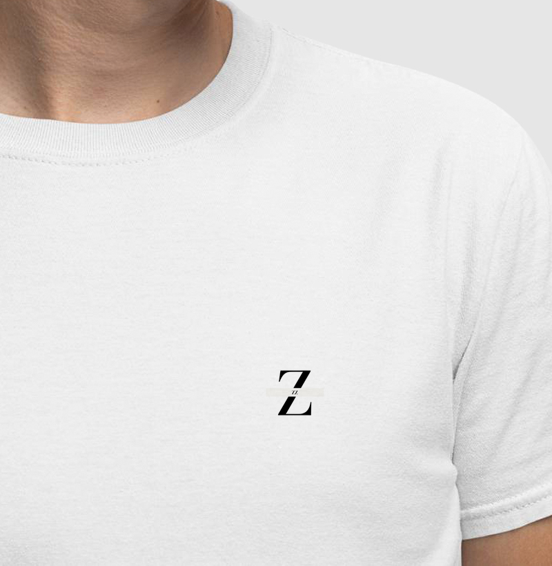 Camiseta Essentials by ThreeZee 