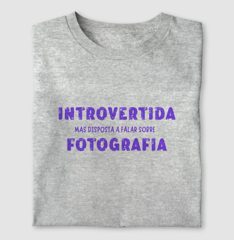 Introvertida, mas disposto a conversar sobre fotografia