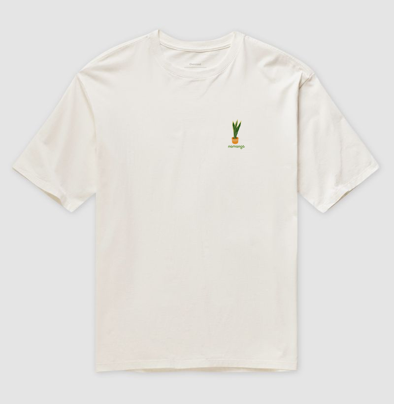 Camiseta Espada de Santa Bárbara – Amuleto Verde Minimalista - Na Manga