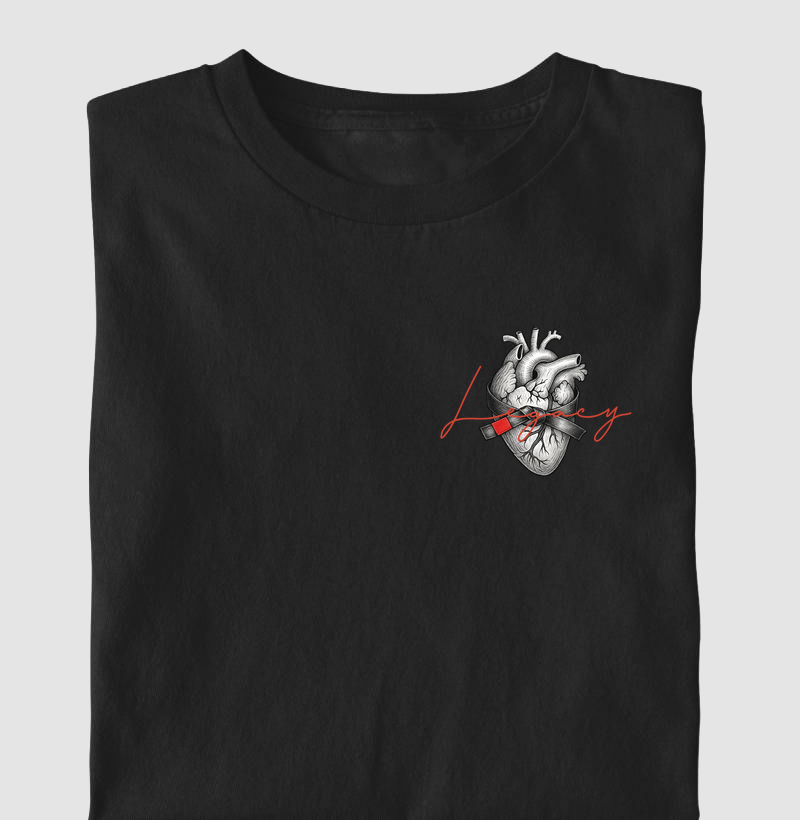 Camiseta - Coração Faixa Preta