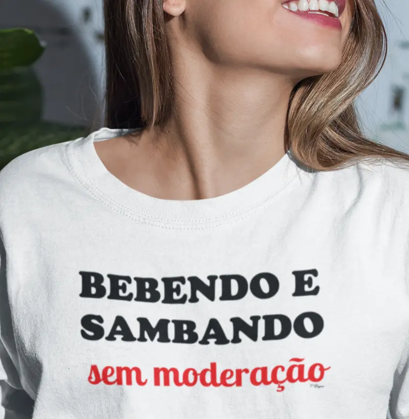 Bebendo e sambando sem moderação