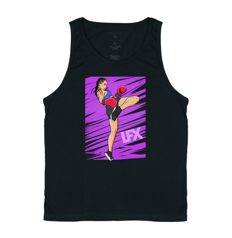 Mulher fazendo kickboxing V01
