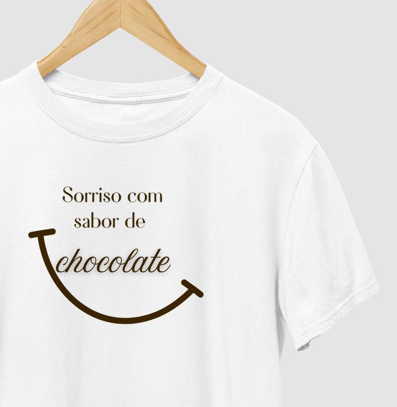 T-shirt sorriso com sabor de chocolate