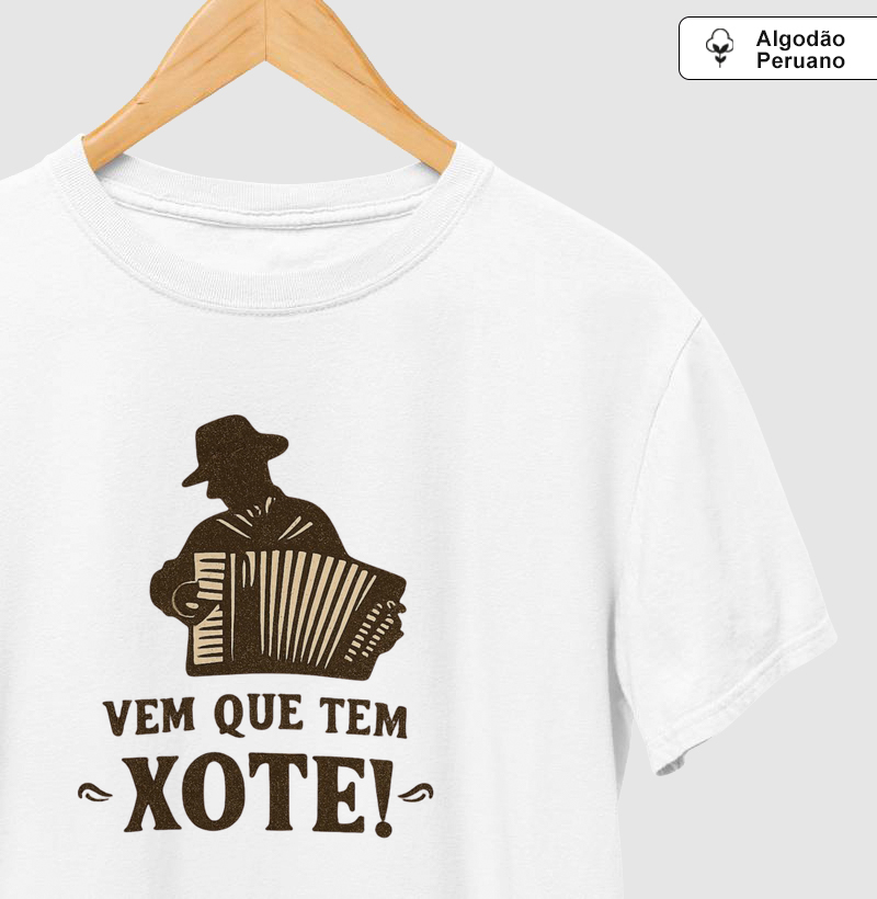 Silhueta sanfoneiro + “Vem que tem xote!”