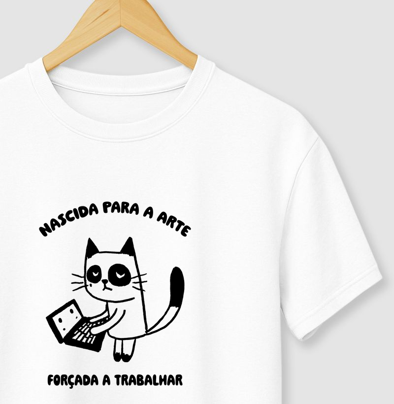 Nascida para a arte, forçada a trabalhar