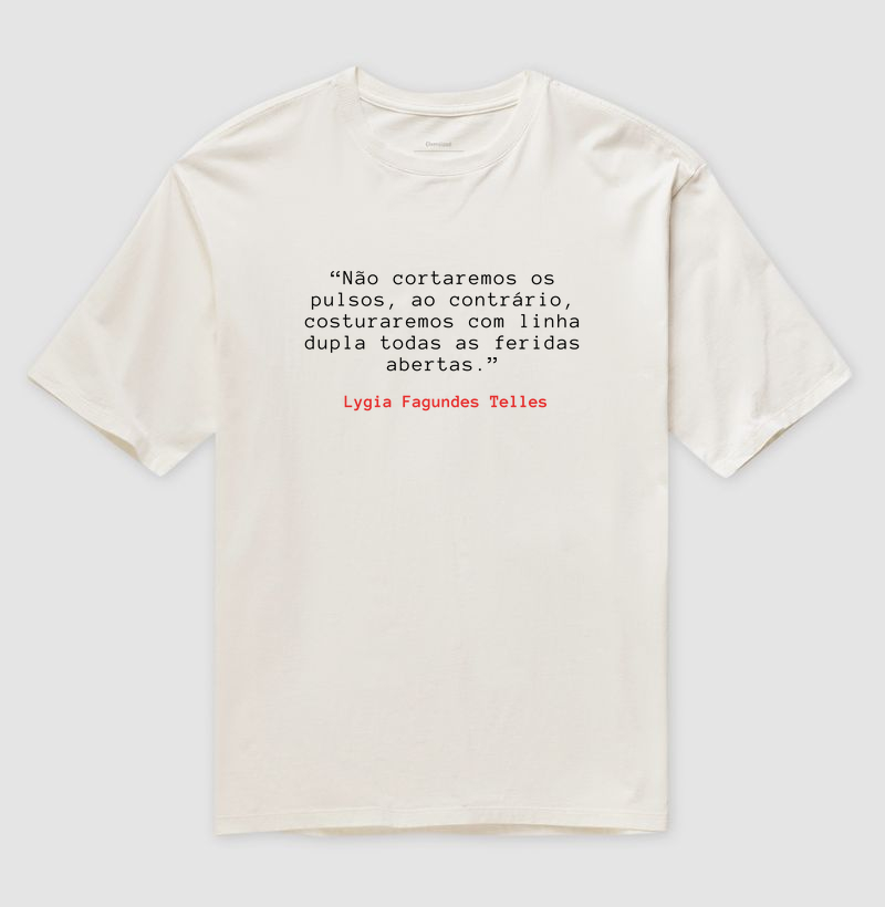 Camiseta Oversized Lygia Fagundes Telles