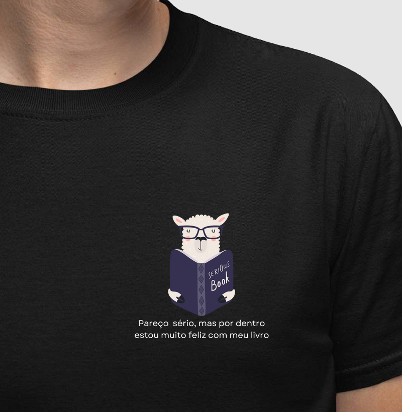 Camiseta | Pareço sério, mas por dentro estou muito feliz com meu livro