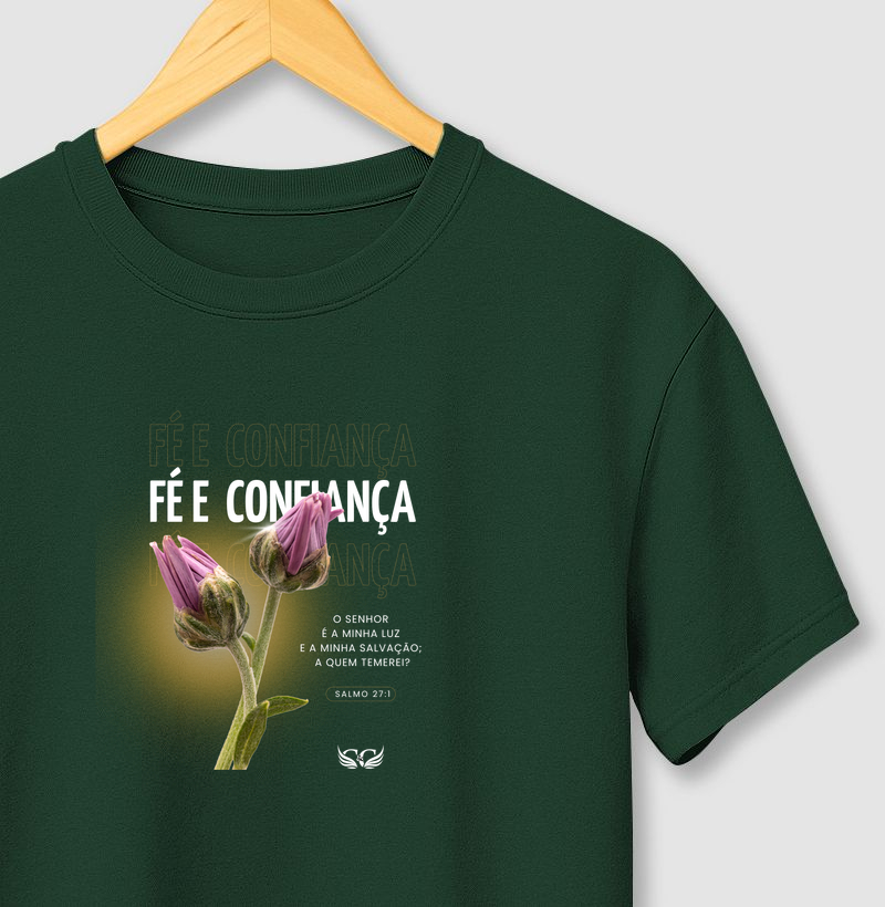Camiseta O Senhor é a minha Luz e a minha Salvação.