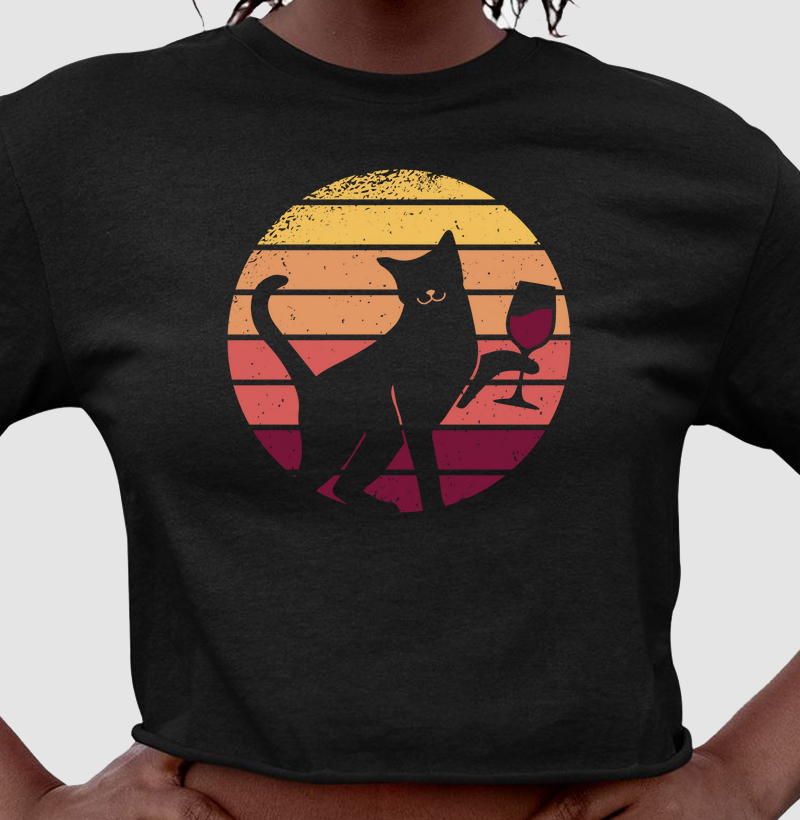 Camiseta Cropped Um Brinde ao Por do Sol