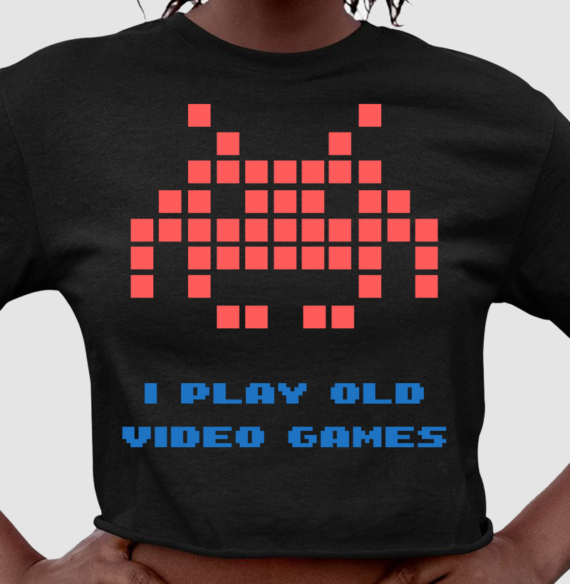 Pixel Alien Gamer – Think Tee