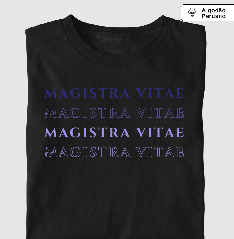 Camiseta Algodão Peruano Magistra Vitae: A História é Mestra da Vida