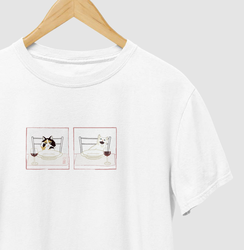 Camiseta Gatos e Vinhos - POV sem parede