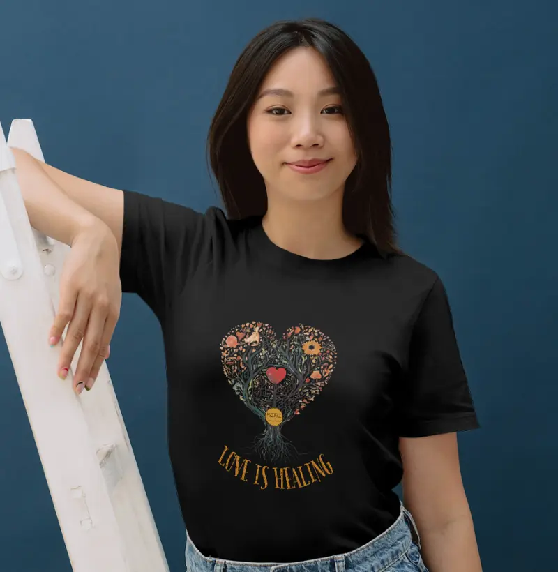 Camiseta KIRI - Love is Healing