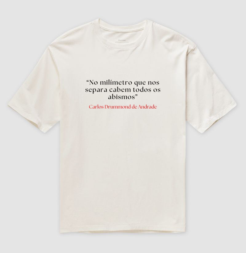 Camiseta Oversized Drummond Abismos