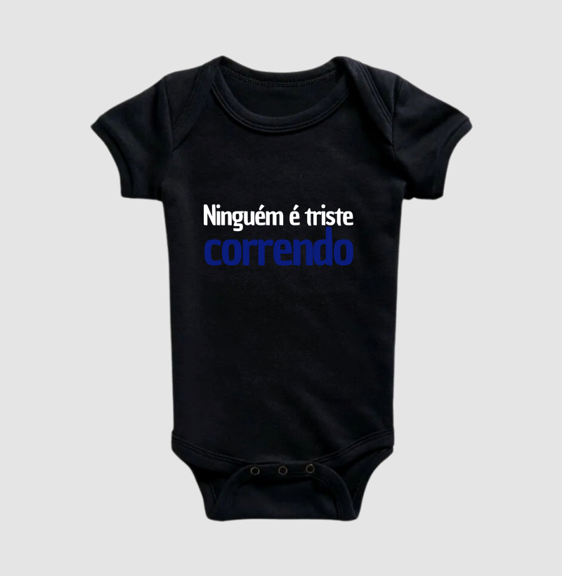Ninguém é triste correndo.