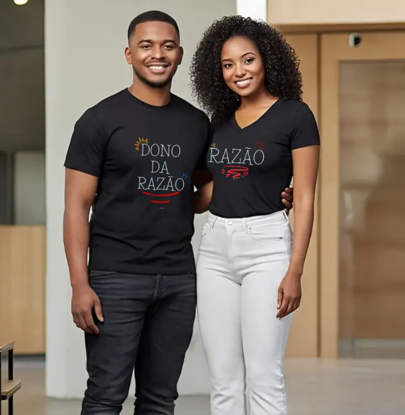CAMISETA ESPECIAL COLEÇÃO AMOR NO CAOS :" DONO DA RAZÃO (ELE)-RAZÃO (ELA)