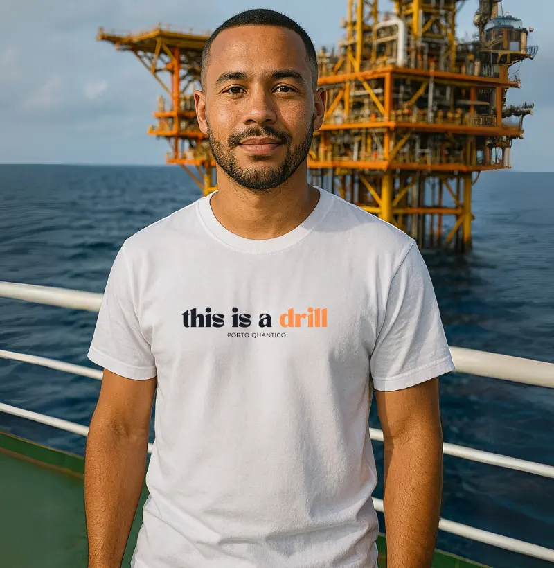 Camiseta Unissex 100% Algodão - This Is a Drill