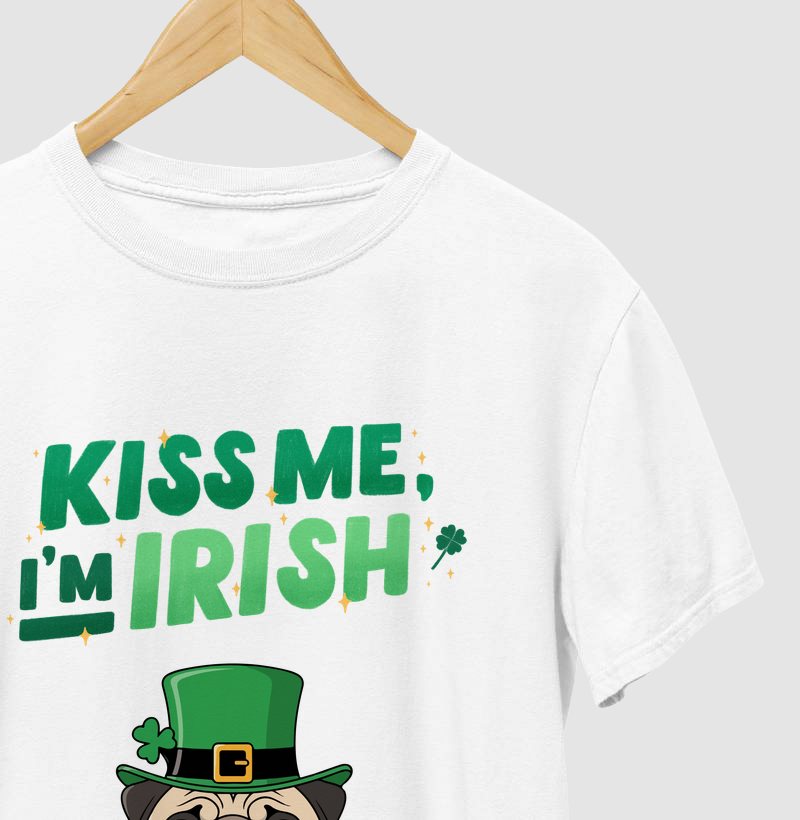 Camiseta Kiss Me, I’m Irish – Pug Leprechaun