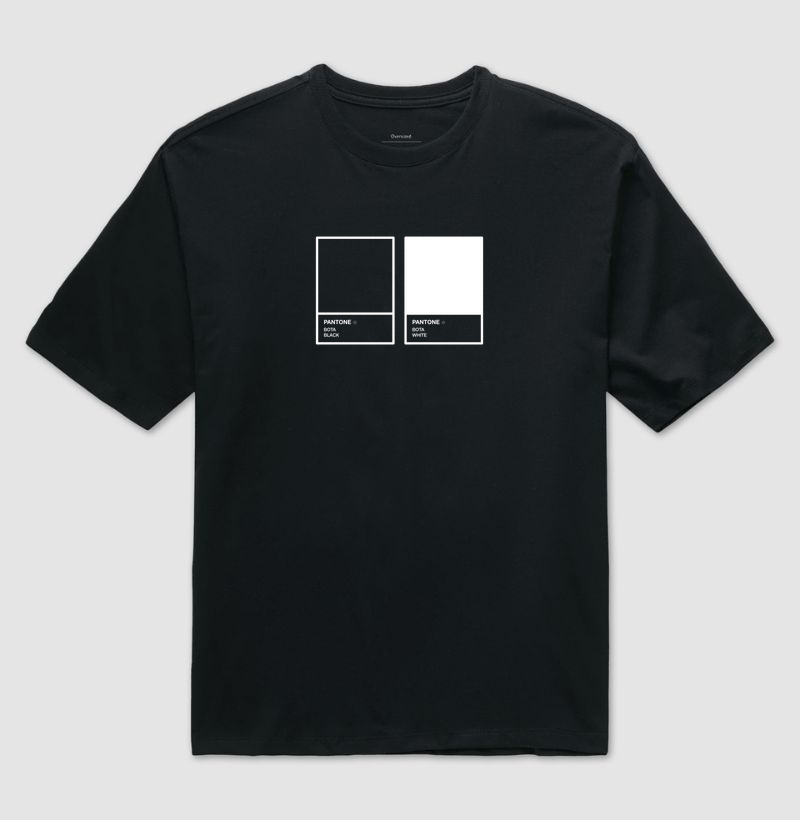 Camiseta Oversized Pantone Black and White