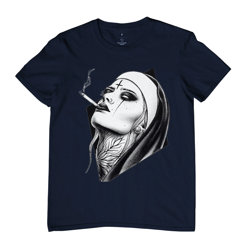 Camiseta Unissex Freira Demon