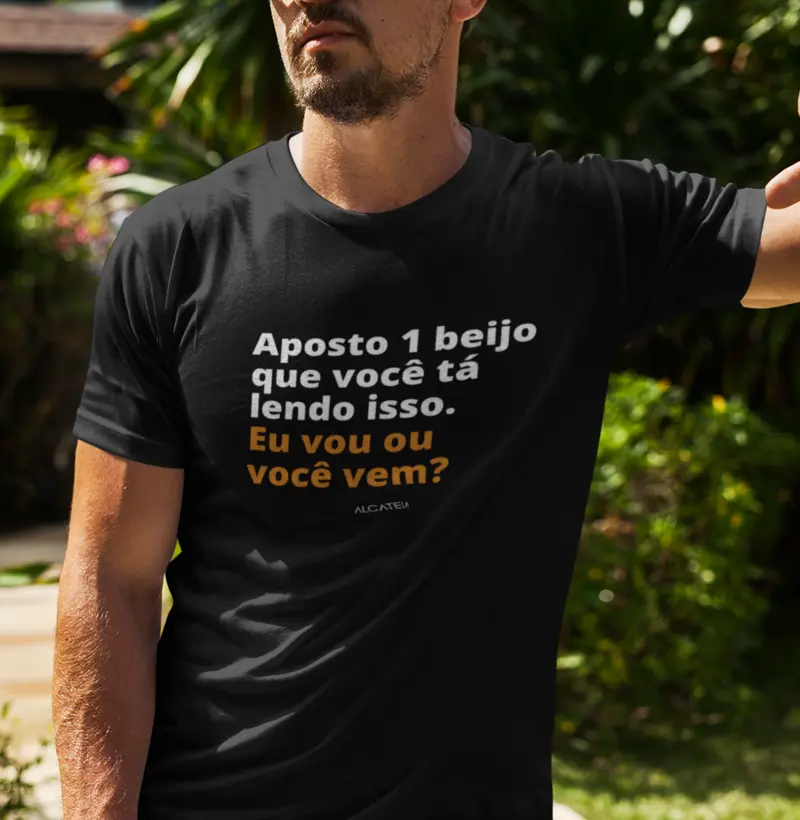 Aposto 1 beijo que você tá lendo isso. Eu vou ou você vem ?