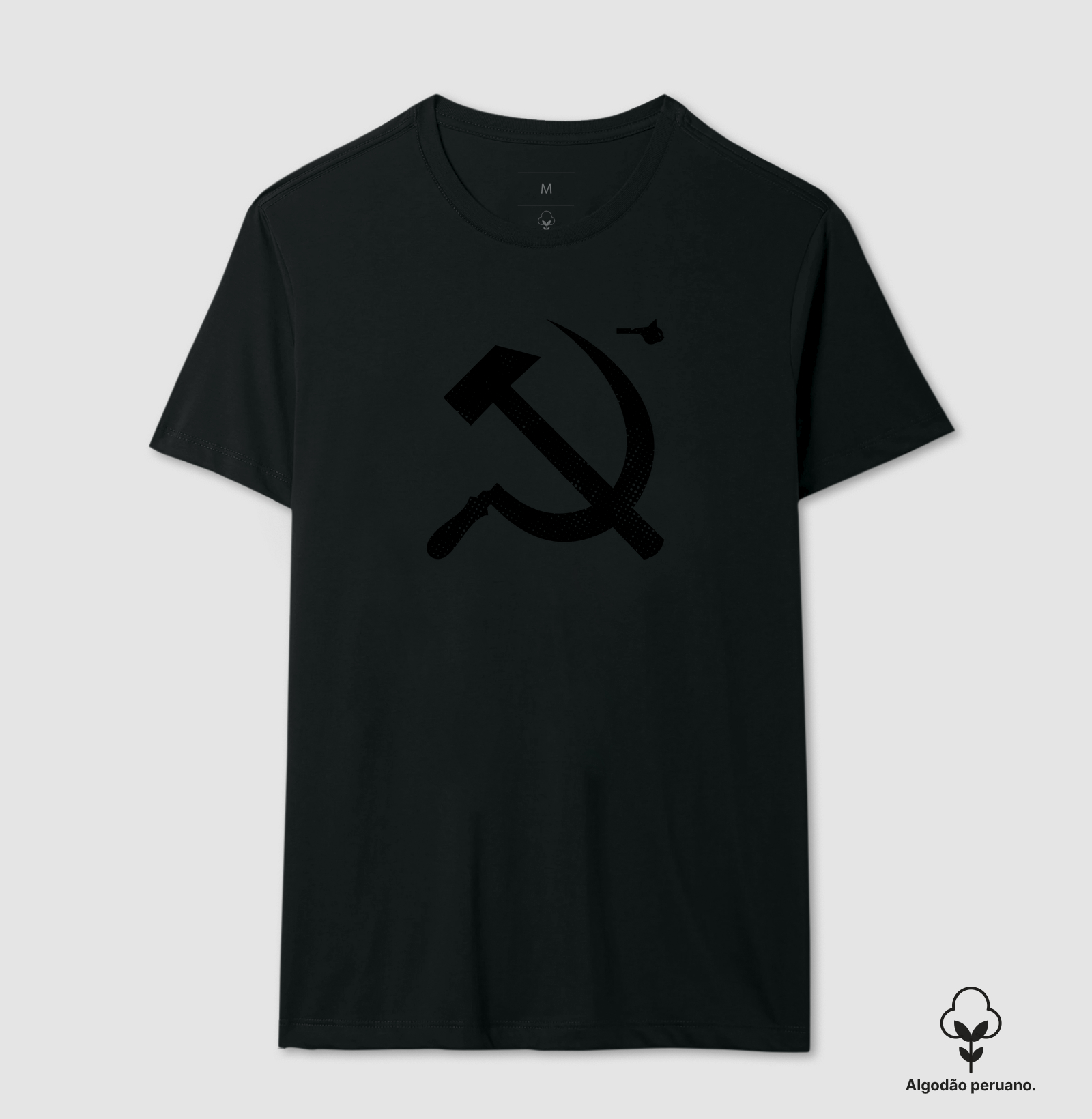 Subliminar Foice e Martelo (camiseta preta com estampa preta, visível dependendo da intensidade e ângulo da luz)