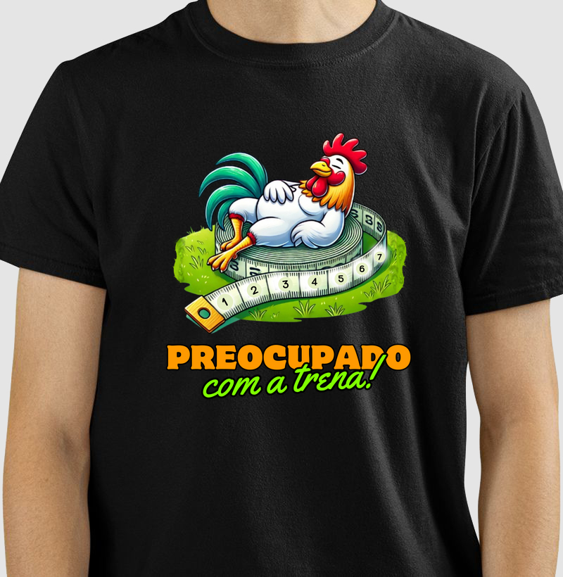 Camiseta Estampada Índio Gigante: Galo Preocupado com a Trena - Moda Exclusiva para Criadores e simpatisantes da raça de galinhas Índio Gigante.