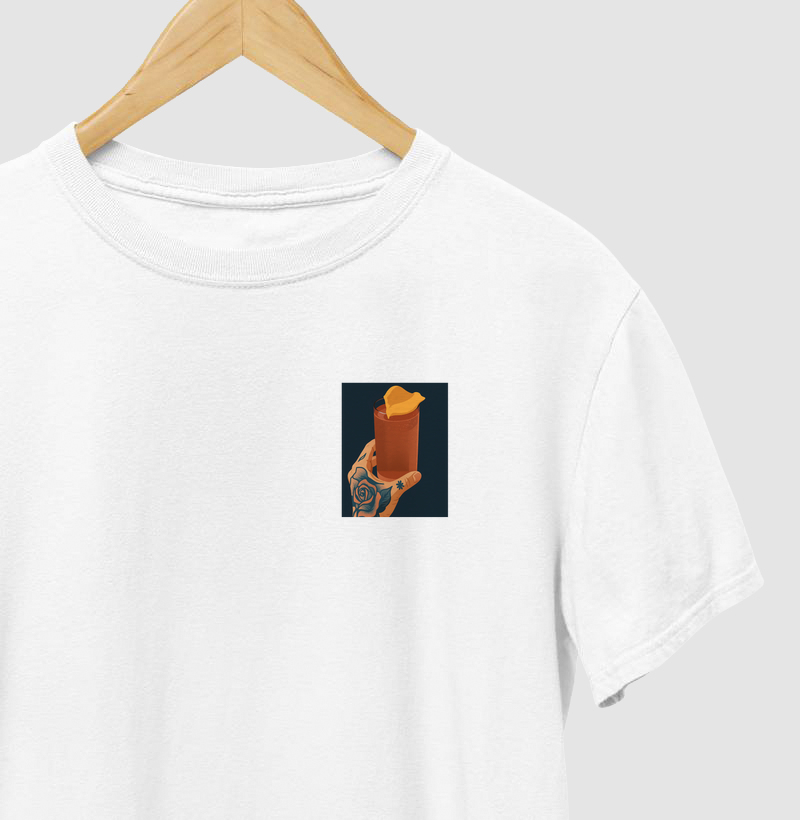 Camiseta Hand Drink