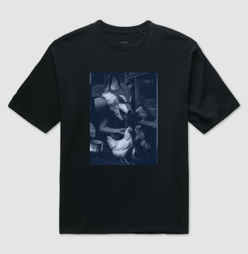 Camiseta Oversized raposão no galinheiro