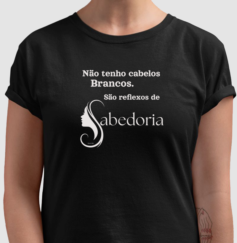 Não tenho cabelos brancos. São reflexos de sabedoria