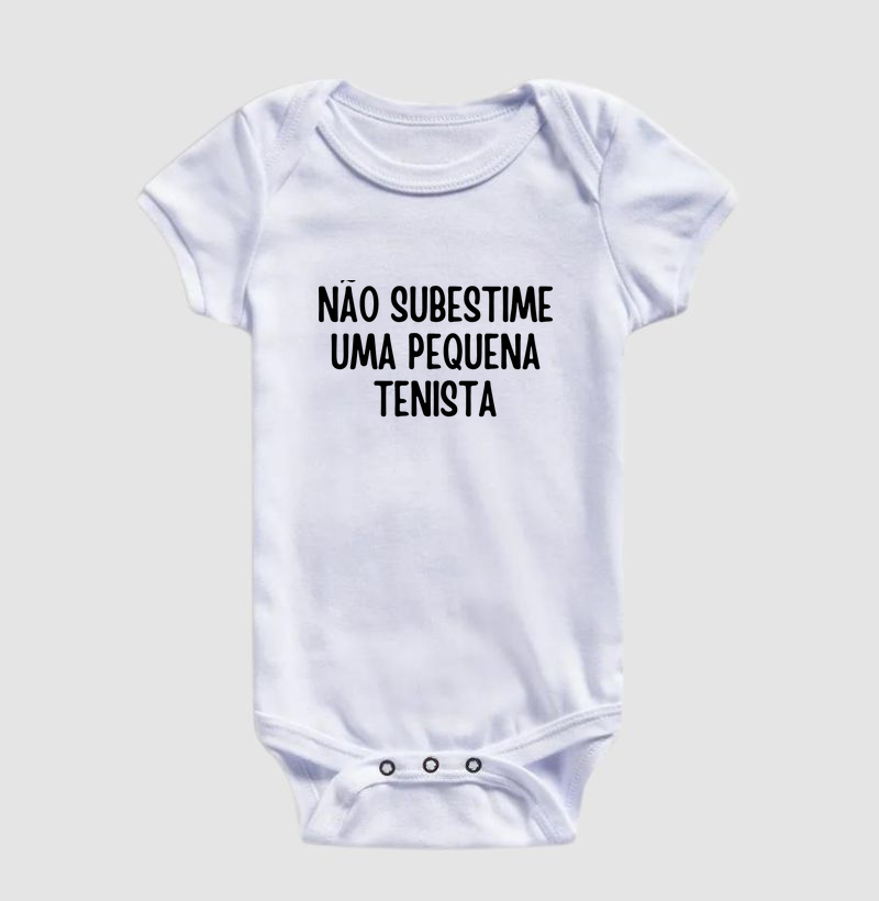 NÃO SUBESTIME UMA PEQUENA TENISTA