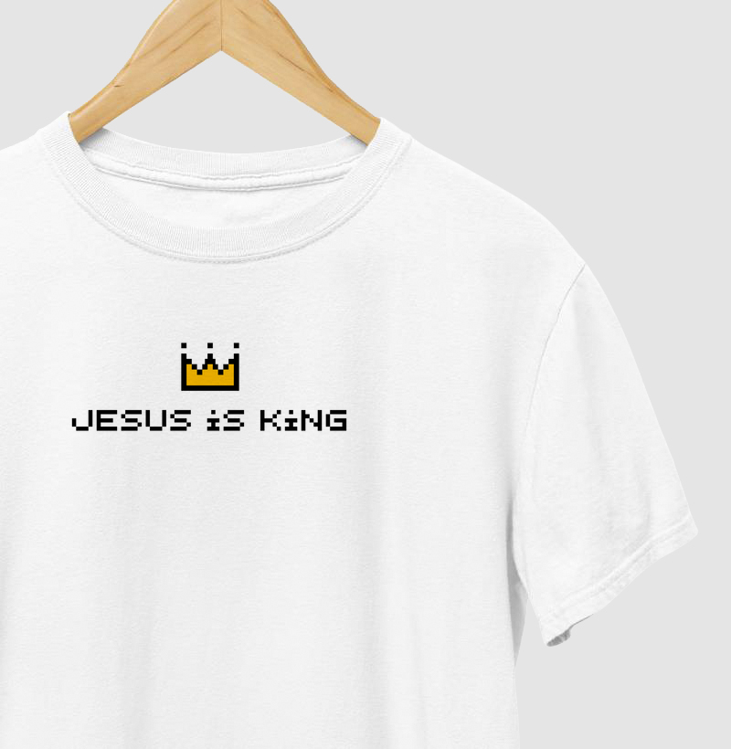 Camiseta "Jesus Is King" 8-Bit