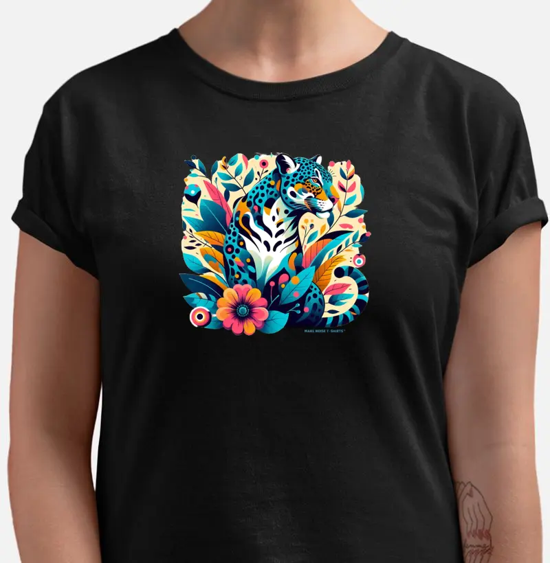 ONÇA-PINTADA NO TOPO