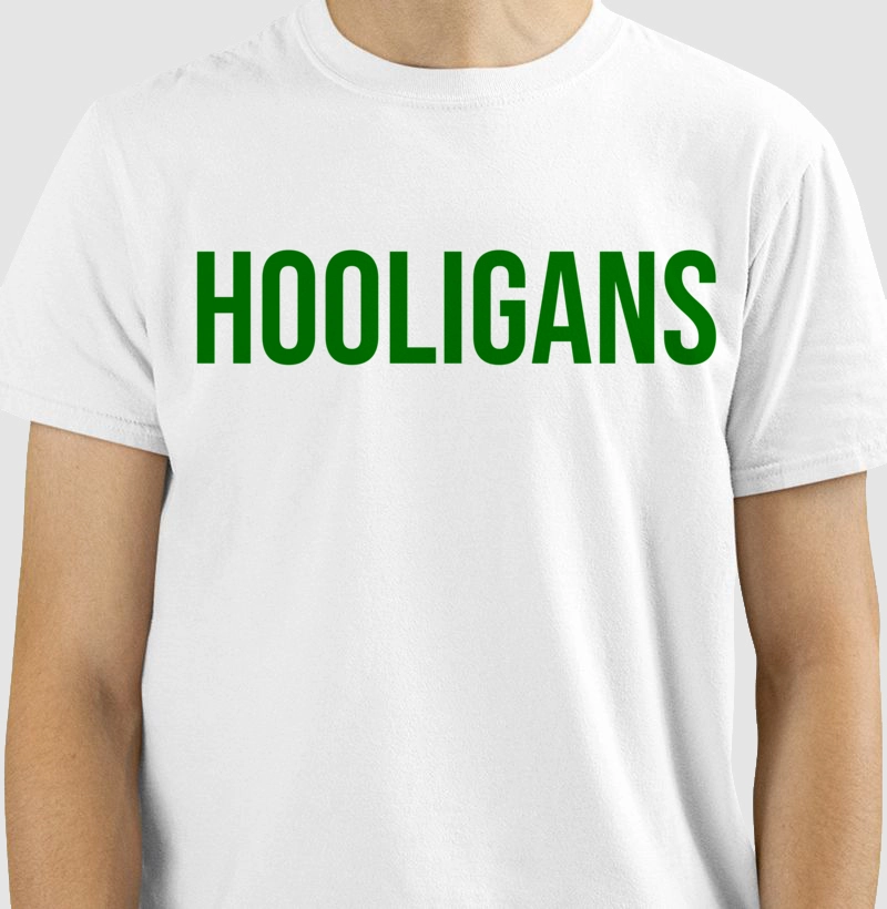 Camiseta Hooligans - Letras Verdes