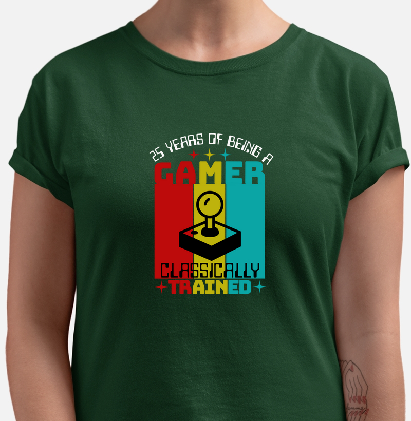 Camiseta “25 Years of Being a Gamer - Classically Trained”