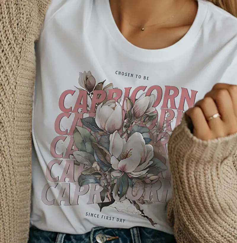 Camiseta Signos CAPRICÓRNIO - CAPRICORN FLOWER
