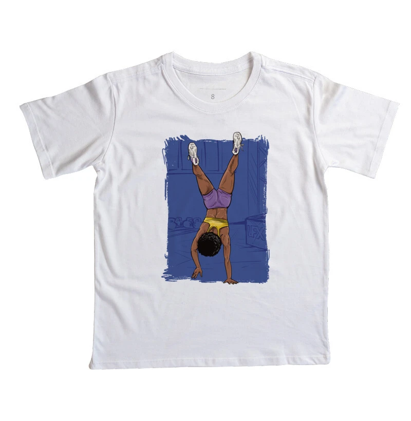 Mulher fazendo Handstand Walk V01