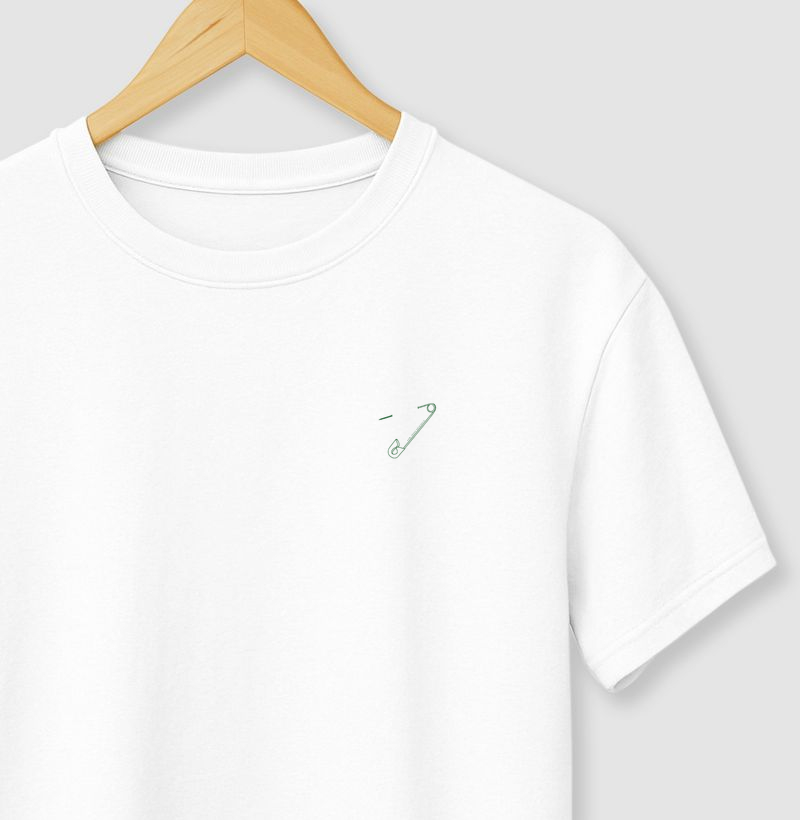 Camiseta Alfinete 