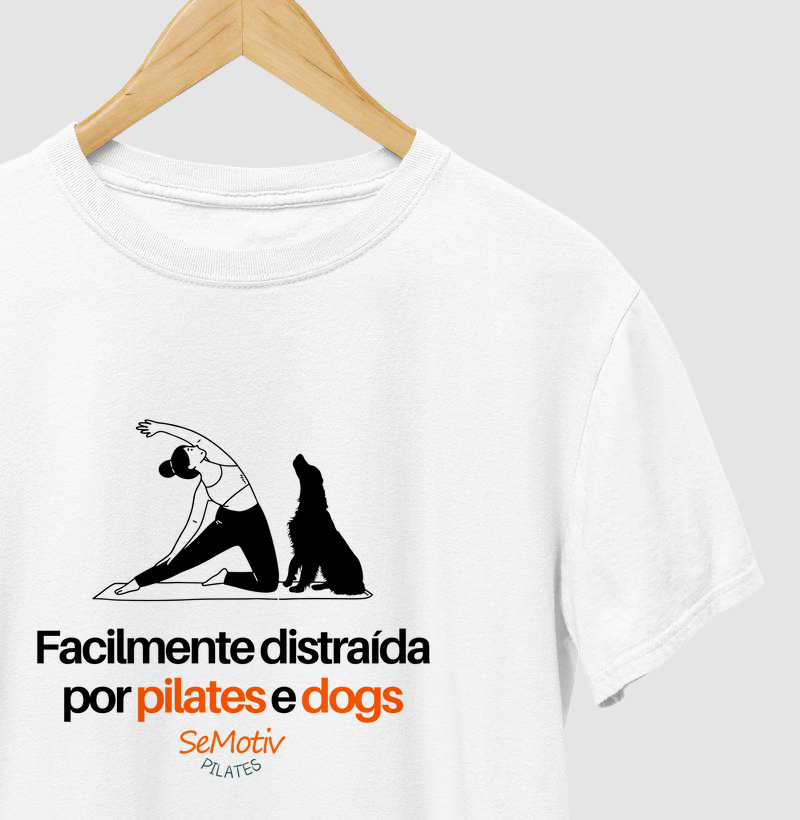 Facilmente distraída por pilates e dogs