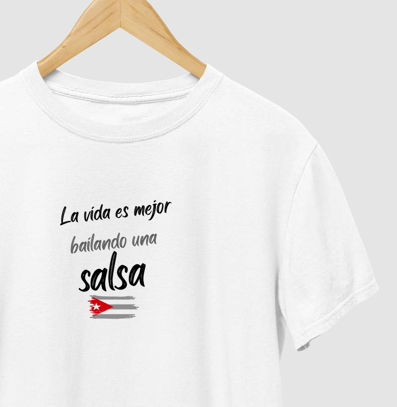Es mejor bailando Salsa