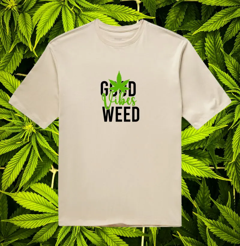 Camiseta Oversized Good Vibes Weed