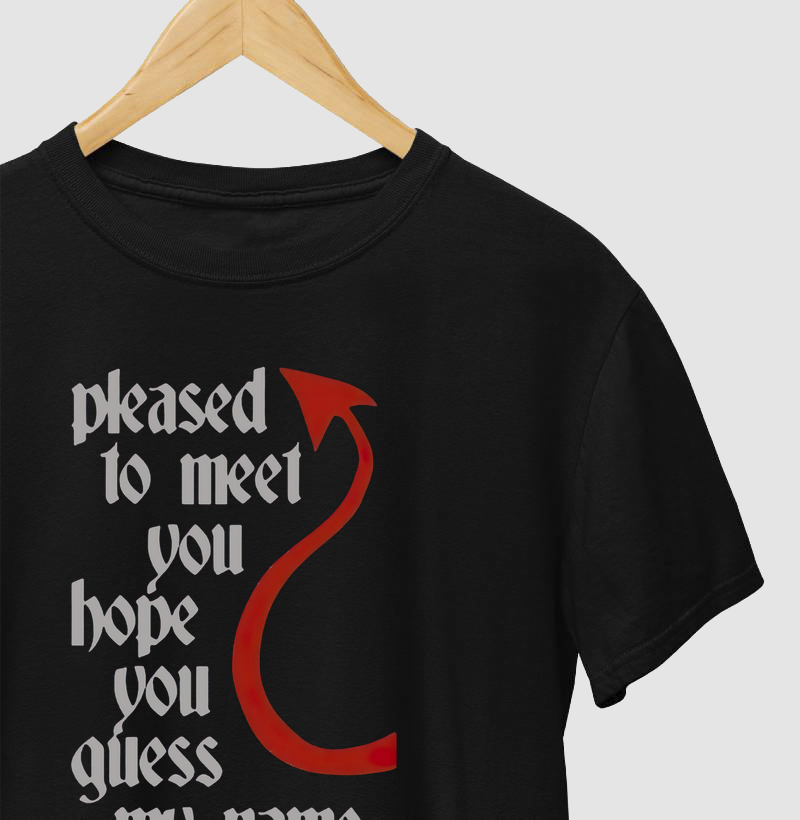 Camiseta Stones Simpatia com o Tinhoso