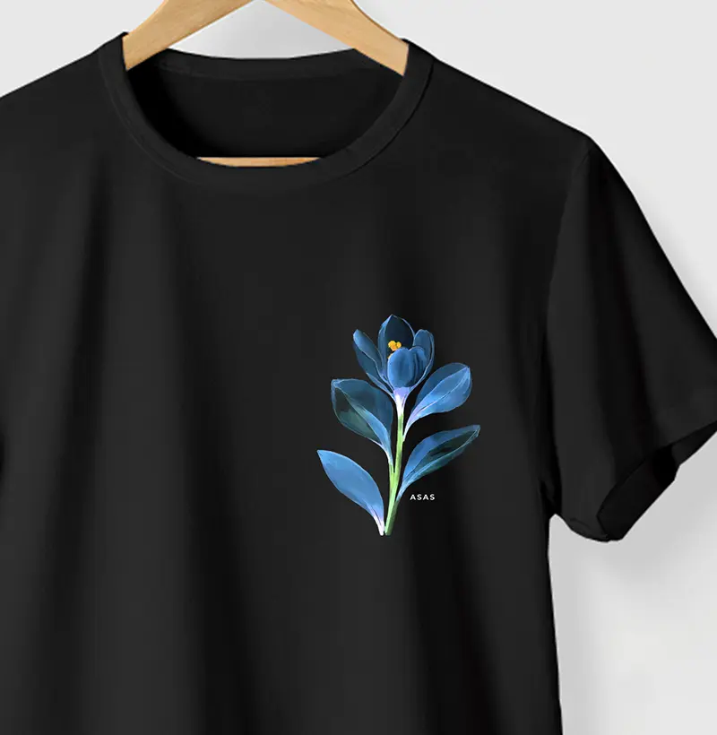 Camiseta TULIPA AZUL - PRETA - (100% Algodão)