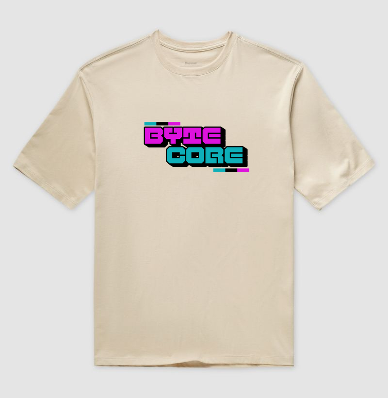 ByteCore: Camiseta Oversized - Estilo Tech com Inspiração Futurista