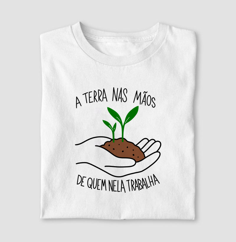 Terra Para Quem Nela Trabalha