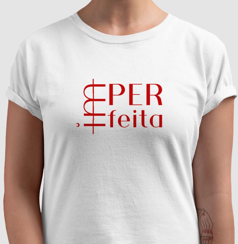 Camiseta IMperfeita estampa vermelha