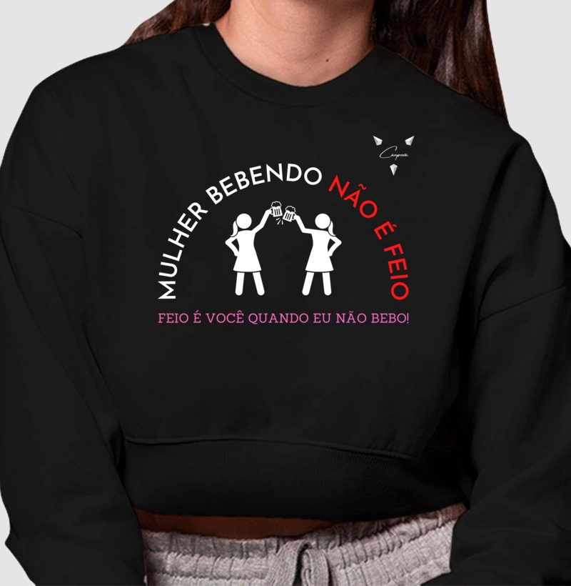Mulher bebendo - moletom cropped